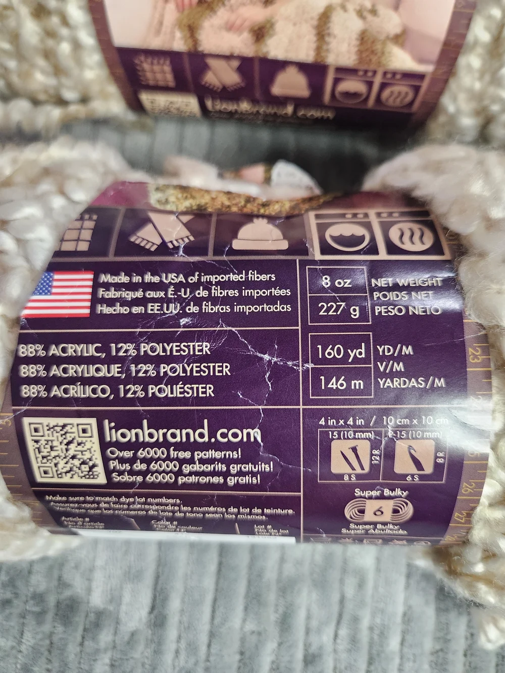 Lion Brand HOMESPUN Yarn PEARLS Beige Cream 8oz Thick & Quick yarn red cream
